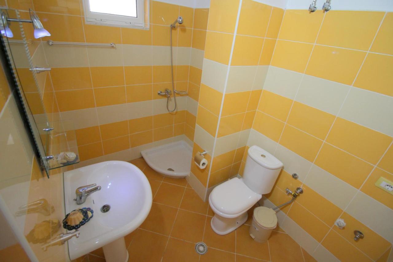 Atlantis Apartments Sarande Exterior photo
